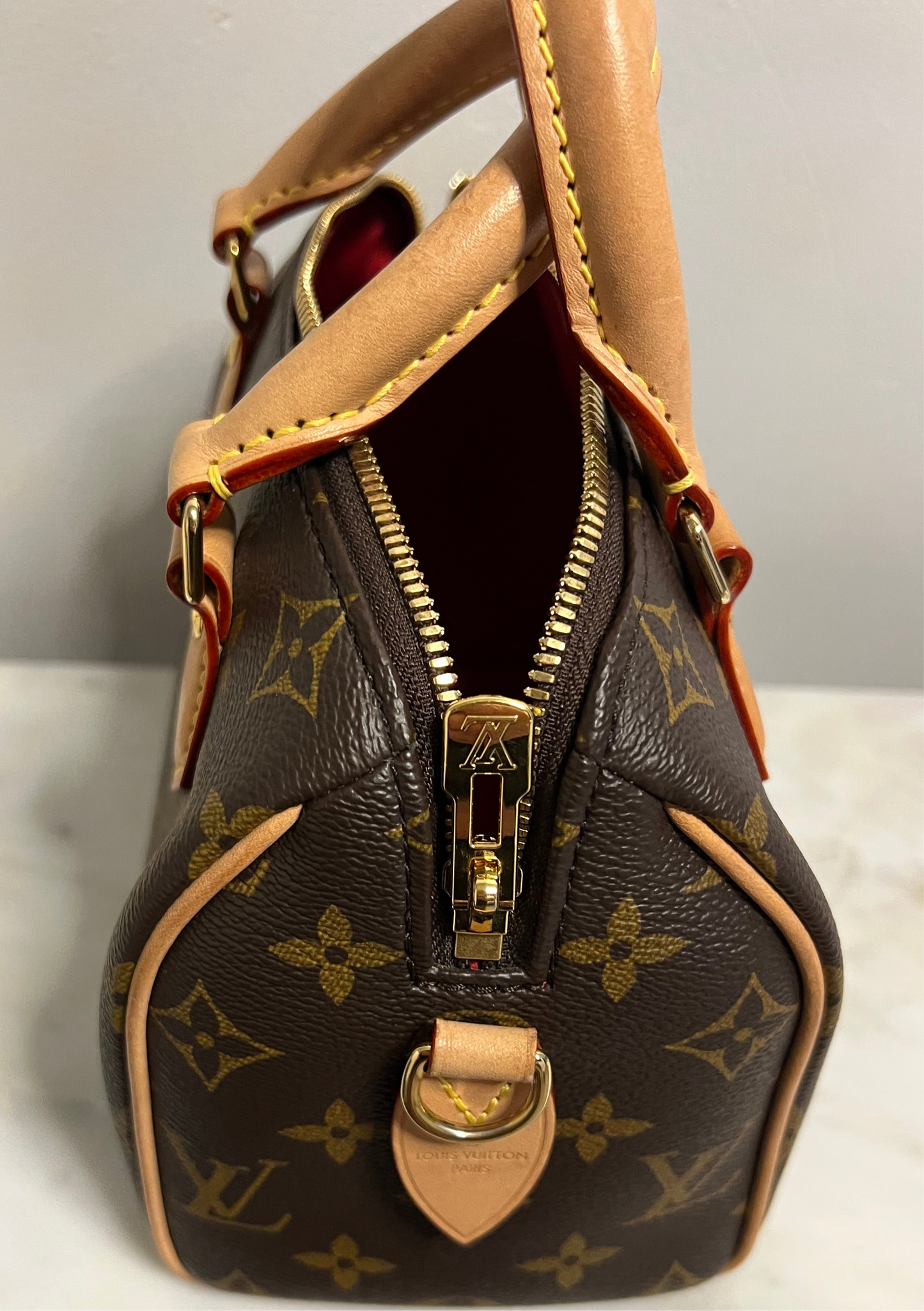 Pre-loved Louis Vuitton Speedy 20