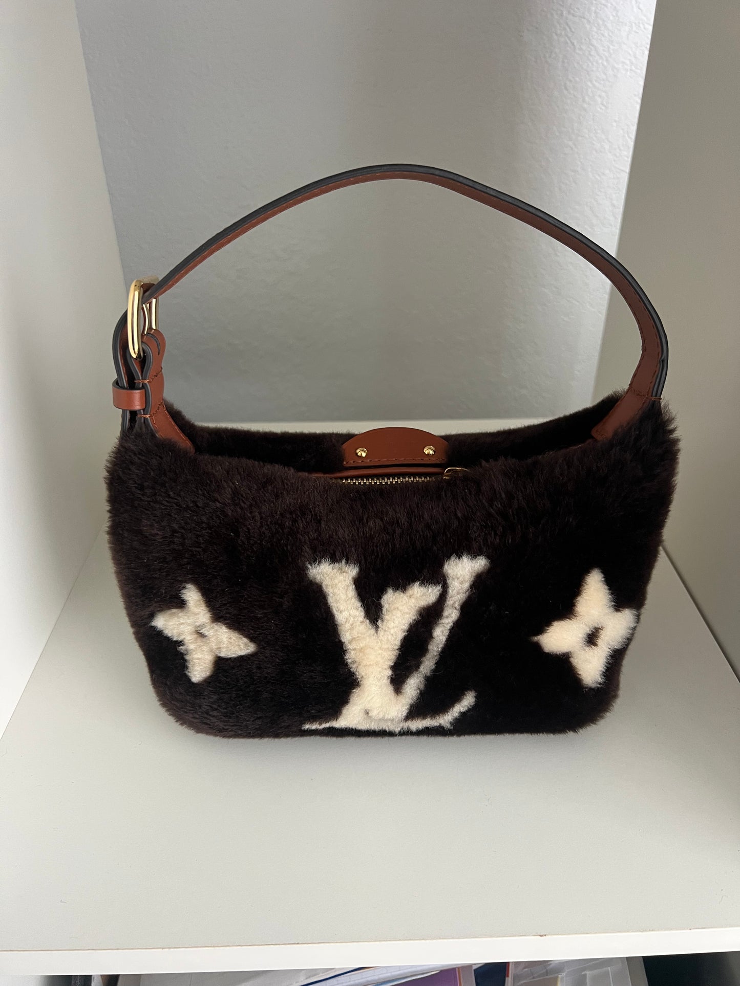 Pre-loved Hills Pochette Ski 2024