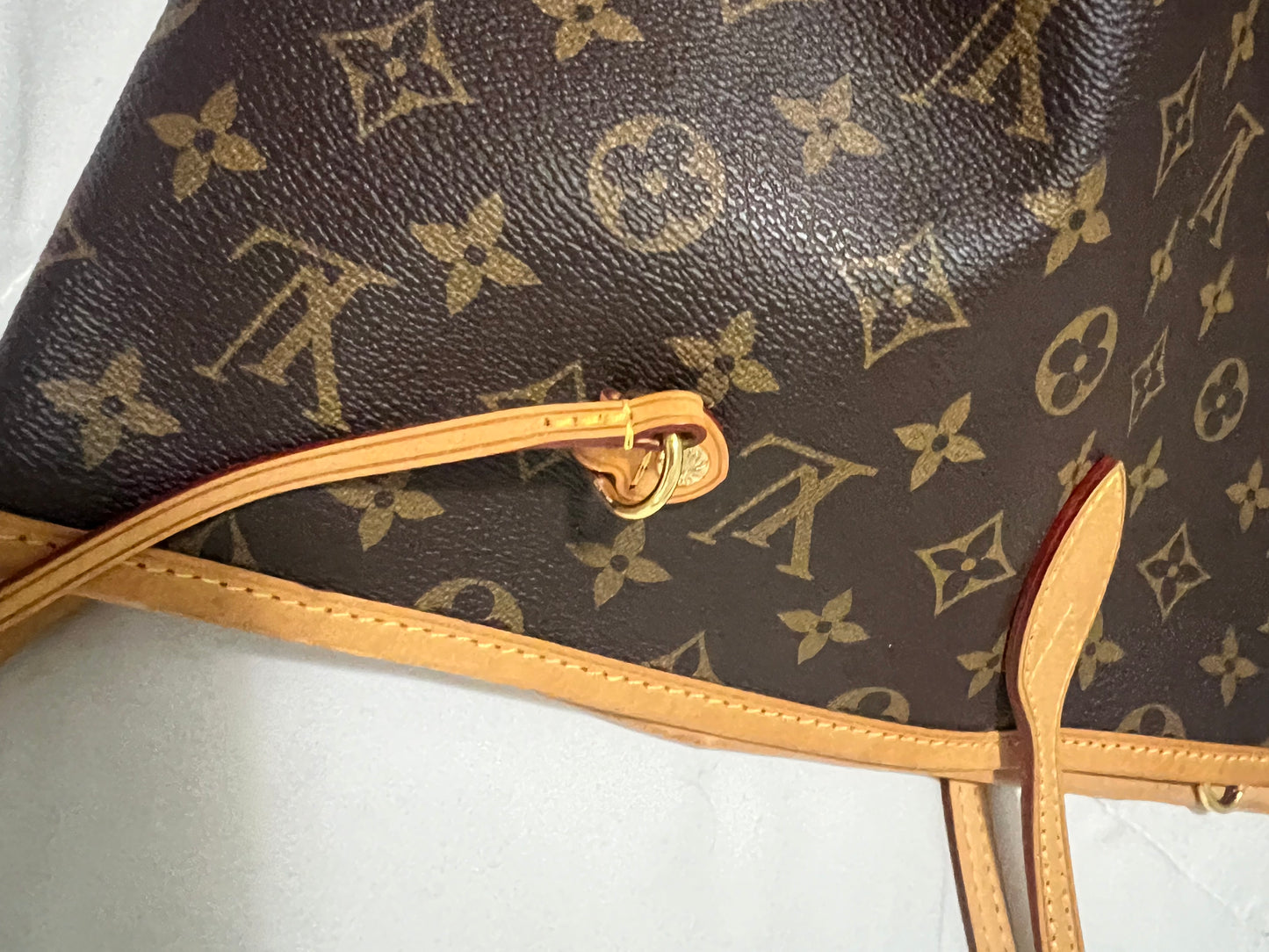 Pre-loved Louis Vuitton Neverfull Monogram GM